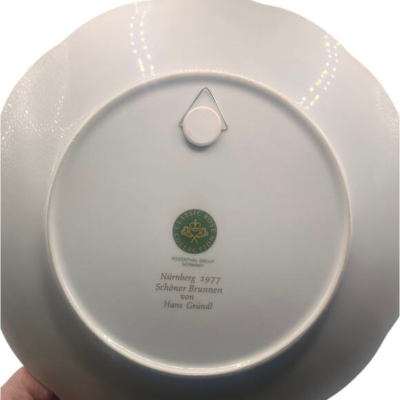 Rosenthal Germany Classic Rose Collection Set of 2 Nurnberg 1976 and 1977 Plates - Picture 9 of 10